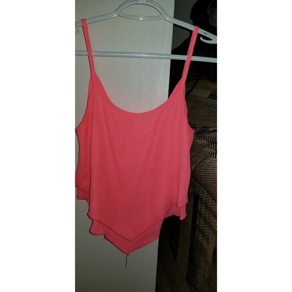 Pink flowy summery tank top